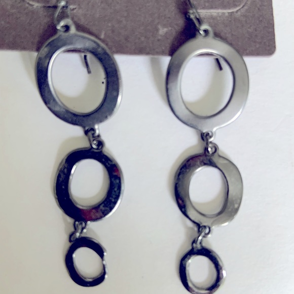 Chico’s Earrings - Picture 2 of 4